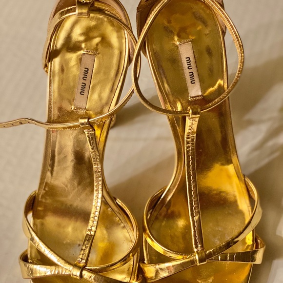 ❌sold❌Miu Miu embellished gold heels - Picture 7 of 7